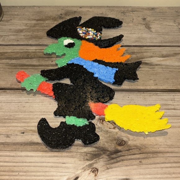 VTG 70s Halloween Melted Plastic Popcorn Decoration Witch Flying Broomstick 19" - Picture 5 of 6